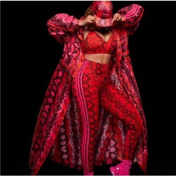 IVY PARK x Adidas "IVY HEART" Jacket and Leggings. - Picture 9 of 11